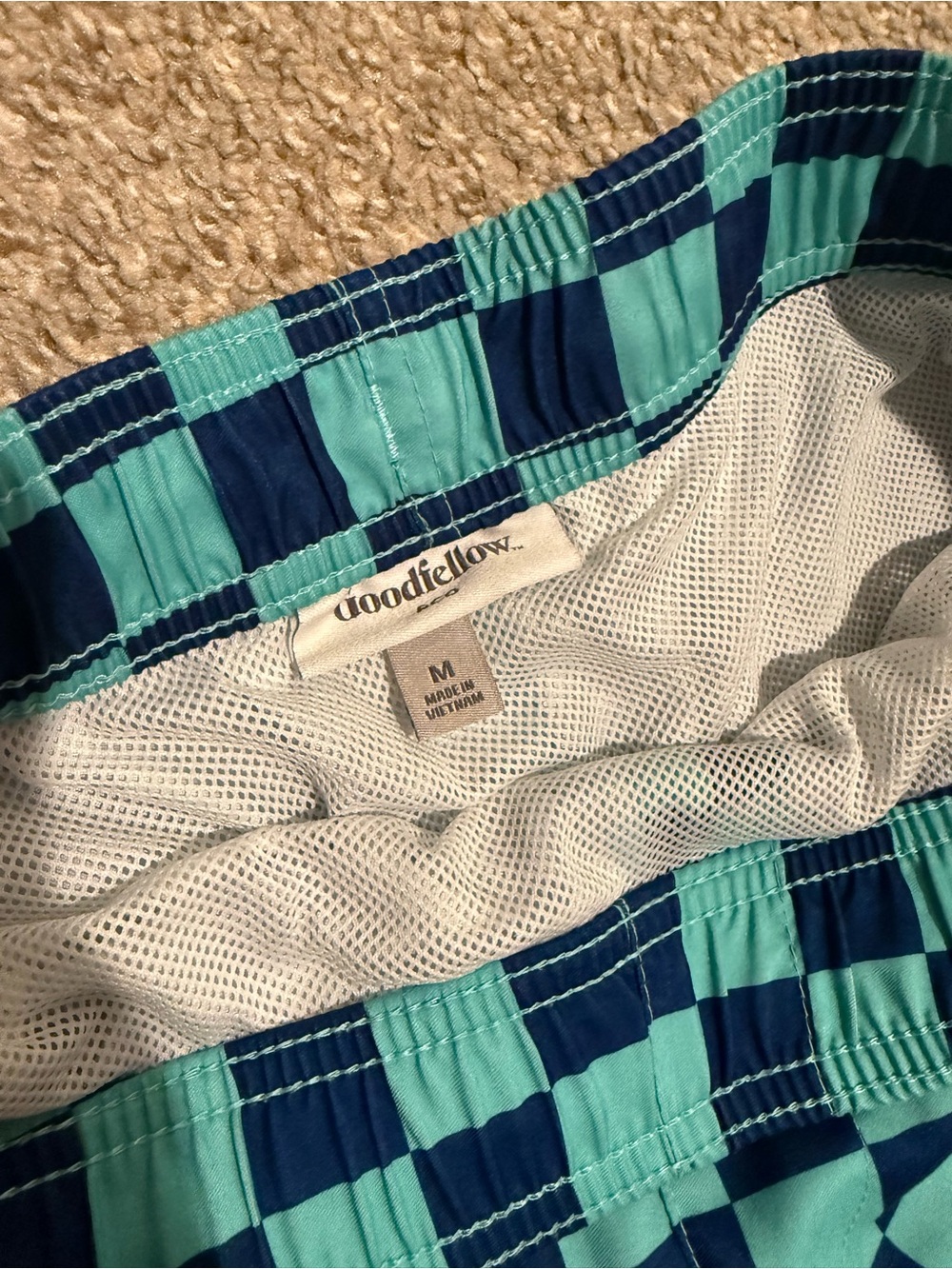 Goodfellow Men's Checkerboard Swim Shorts Size Medium - Picture 3 of 3